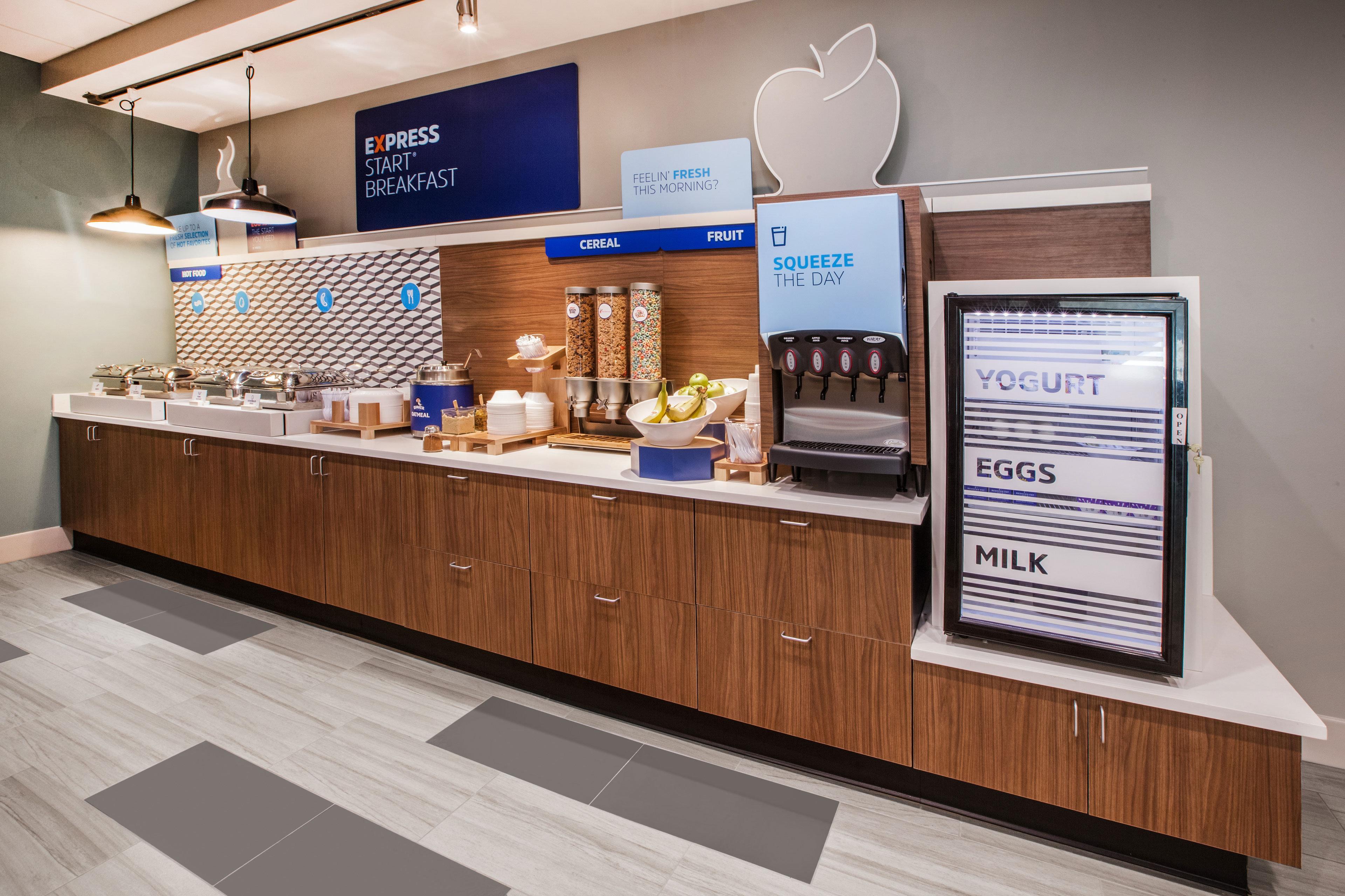 Hotel Express & Tulsa West - Springs By Ihg